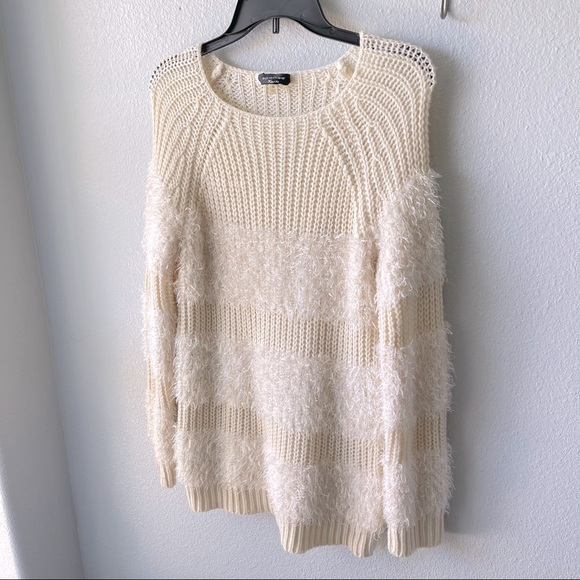 Spense knits Sweater - Picture 7 of 7